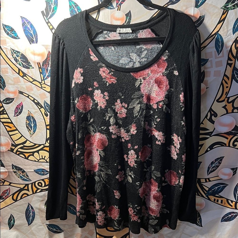 Floral Long Sleeve Top in Black and Pink-size1X